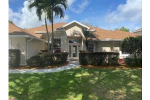 749 44th Avenue Sw, Vero Beach