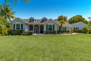 927 Se Waterside Way, Stuart