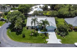 2180 Sw Hunters Club Way, Palm City