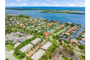 209 Mariner Court, North Palm Beach