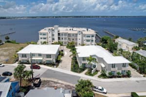 53 Se Seminole Street 1a, Stuart 53 Se Seminole Street 1a, Stuart