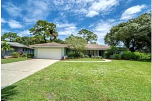 2383 Sw Spoonbill Drive, Palm City