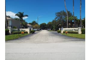 1536 N Lawnwood Circle 4, Fort Pierce