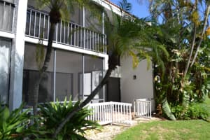 1906 Presidential Way 1-c, West Palm Beach