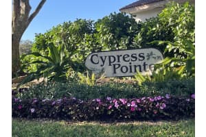 1605 Cypress Pointe Drive N