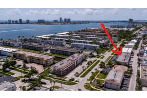 227 Castlewood Drive 203, North Palm Beach