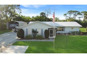 5631 Se Paramount Drive, Stuart