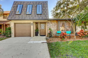1048 Raintree Drive, Palm Beach Gardens