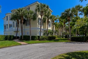 1890 Tarpon Lane 203, Vero Beach
