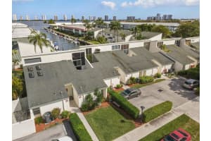 118 Castlewood Drive, 120, North Palm Beach 118 Castlewood Drive, 120, North Palm Beach