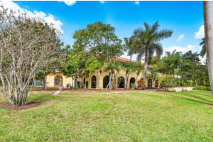 3581 Lakeview Drive