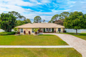5409 Woods West Drive, Lake Worth