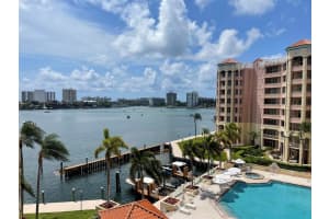 300 Se 5th Avenue 5040