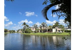 6750 Newport Lake Circle