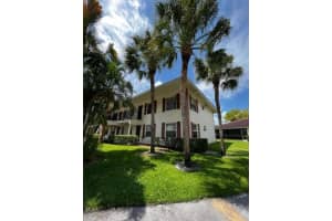 9847 Three Lakes Circle, Boca Raton