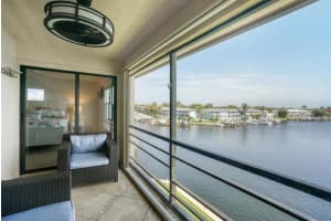 313 Lake Circle 310, North Palm Beach