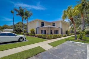 1538 N Lawnwood 4 Circle 4, Fort Pierce
