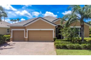 4224 Diamond Square, Vero Beach