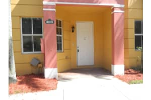 3305 N Shoma Drive 304, Royal Palm Beach