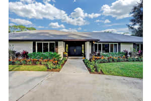 19810 Queenswood Drive, Jupiter