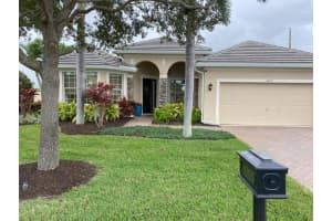 4265 Diamond Square, Vero Beach