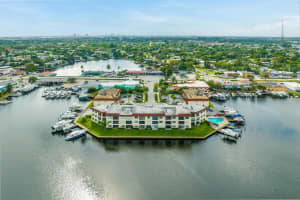 313 Lake Circle 216, North Palm Beach