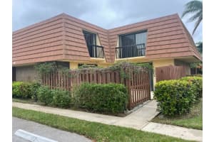 825 Center Street 45a, Jupiter