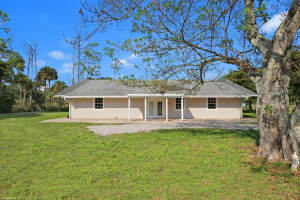 2221 F Road, Loxahatchee Groves, Fl 33470, Loxahatchee