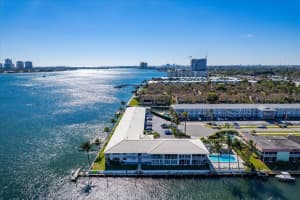 100 Lehane Terrace 12, North Palm Beach 100 Lehane Terrace 12, North Palm Beach