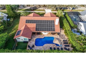 2225 Rabbit Hollowe Circle, Delray Beach