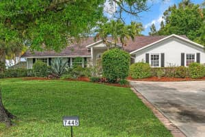 7445 N 16th Manor, Vero Beach