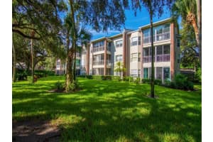 109 W Park Shores Circle 39, Vero Beach