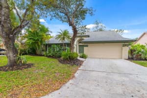 7140 Nw 44th Lane, Coconut Creek