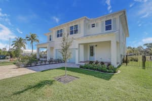 4629 Se Manatee Lane, Port Salerno