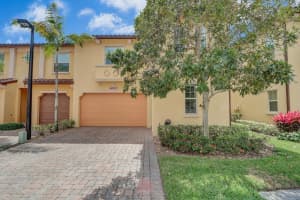 4646 Mediterranean Circle, Palm Beach Gardens