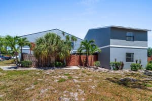 7 Crossing Circle C, Boynton Beach