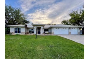 14 Meadowlake Circle S, Lake Placid