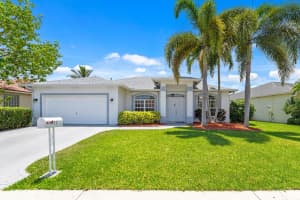 1422 Fairway Circle, Greenacres