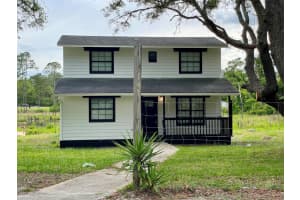 42111 Chinaberry Court, Eustis