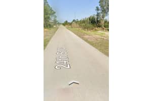 2807 W 24th Street W, Lehigh Acres