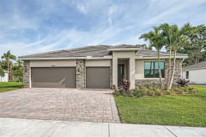 1420 Sw Lago Circle, Palm City