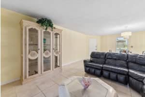 10821 N Military Trail 19, Palm Beach Gardens