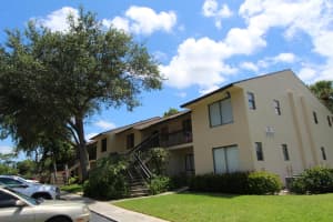 6784 S Palmetto Circle 105, Boca Raton