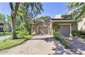 6674 Thornhill Court, Boca Raton