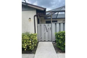 1325 Peppertree Trail B, Fort Pierce