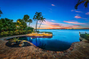 20 Yacht Club Place, Tequesta