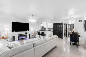 340 Horizons W 102, Boynton Beach