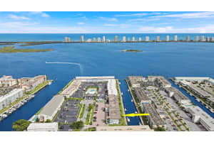 124 Shore Court 108, North Palm Beach