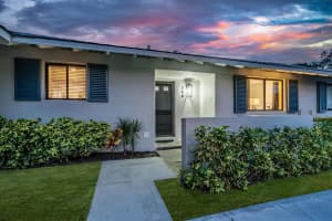 206 Club Drive, Palm Beach Gardens