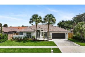 9585 Carousel Circle S, Boca Raton